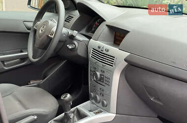 Універсал Opel Astra 2009 в 