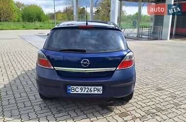 Хэтчбек Opel Astra 2008 в 