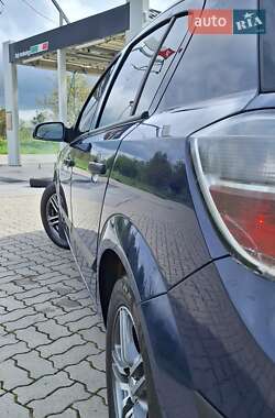 Хэтчбек Opel Astra 2008 в 