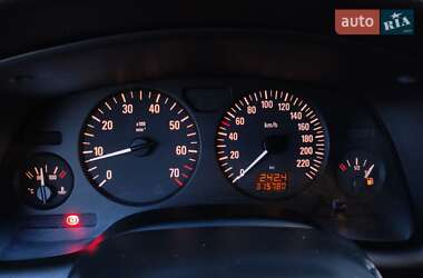 Седан Opel Astra 2004 в 