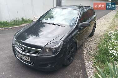 Хетчбек Opel Astra 2011 в Києві
