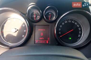 Хэтчбек Opel Astra 2010 в 