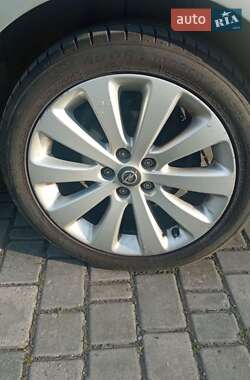Хэтчбек Opel Astra 2010 в 