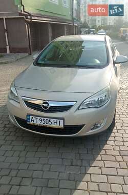 Хетчбек Opel Astra 2010 в Івано-Франківську