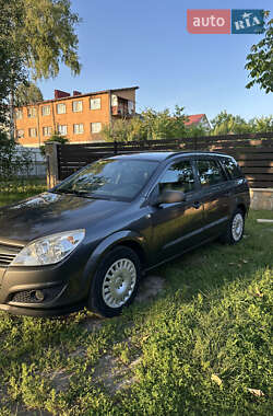 Универсал Opel Astra 2009 в 