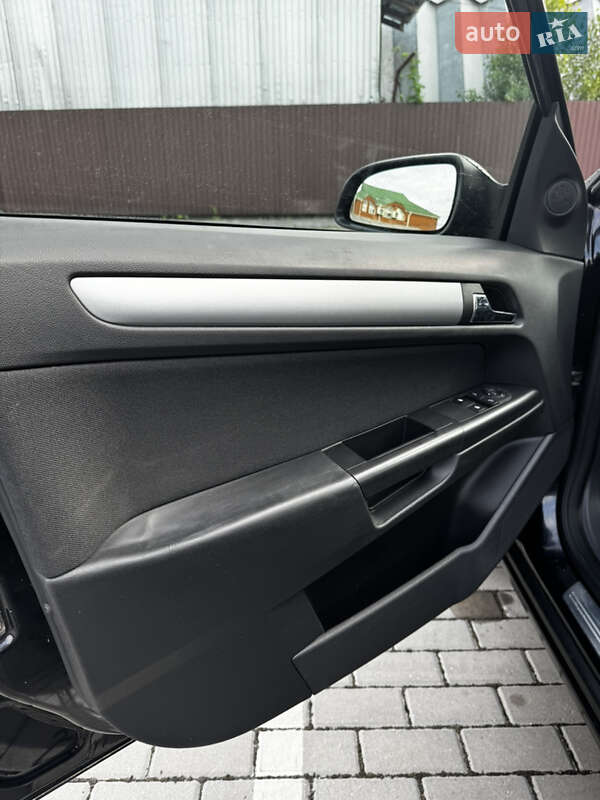 Универсал Opel Astra 2008 в Черкассах фото 11 Универсал Opel Astra 2008 в Черкассах