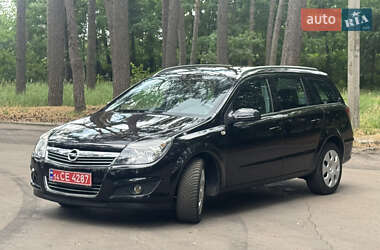 Універсал Opel Astra 2008 в Черкасах