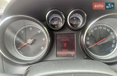 Универсал Opel Astra 2011 в 