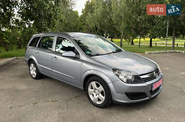 Универсал Opel Astra 2005 в 