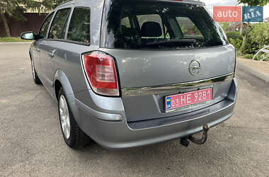 Универсал Opel Astra 2005 в 