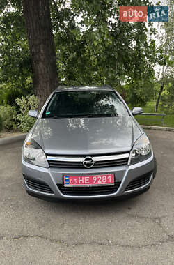 Универсал Opel Astra 2005 в 