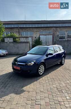 Универсал Opel Astra 2005 в Луцке