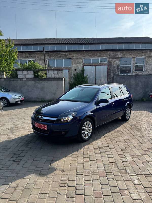 Универсал Opel Astra 2005 в 