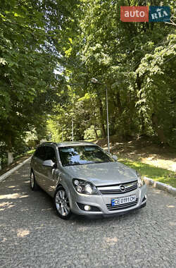Универсал Opel Astra 2010 в 