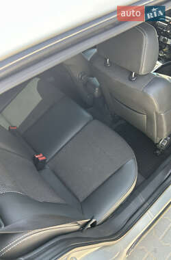 Универсал Opel Astra 2010 в 