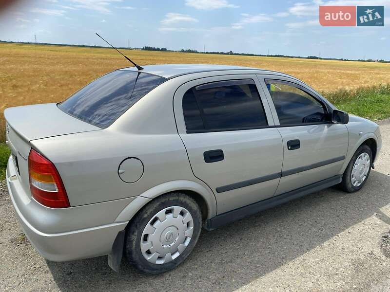 Opel Astra 2007