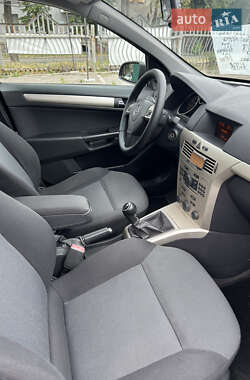 Универсал Opel Astra 2007 в 