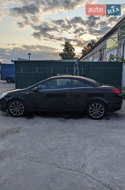 Кабриолет Opel Astra 2008 в 