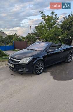 Кабриолет Opel Astra 2008 в 
