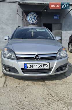 Универсал Opel Astra 2005 в 