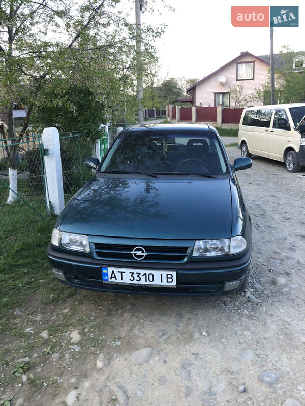Хэтчбек Opel Astra 1997 в Добротове фото 2 Хэтчбек Opel Astra 1997 в Добротове