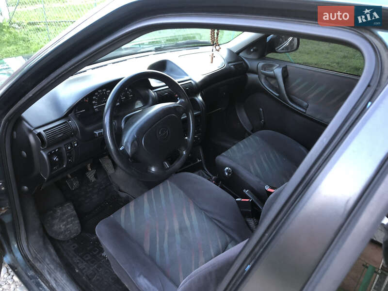 Хэтчбек Opel Astra 1997 в Добротове фото 6 Хэтчбек Opel Astra 1997 в Добротове