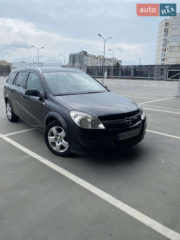 Универсал Opel Astra 2008 в Киеве