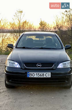 Седан Opel Astra 2007 в Вознесенске