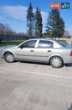 Седан Opel Astra 2006 в 