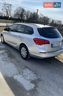 Универсал Opel Astra 2014 в 