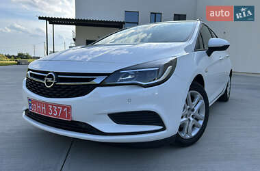 Універсал Opel Astra 2018 в Луцьку