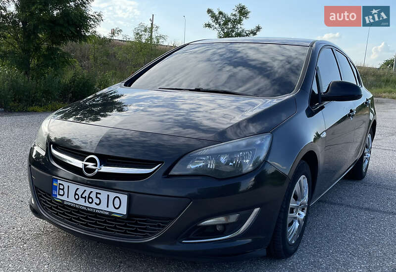 Opel Astra 2013