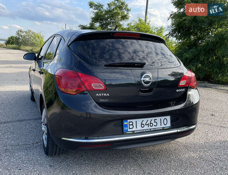 Хетчбек Opel Astra 2013 в Полтаві
