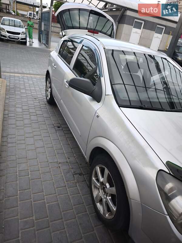 Хетчбек Opel Astra 2006 в Одесі