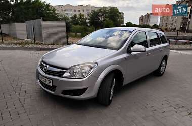 Універсал Opel Astra 2009 в Калуші