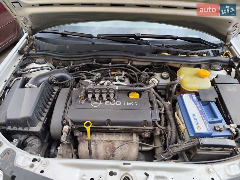 Универсал Opel Astra 2009 в Калуше