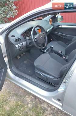 Универсал Opel Astra 2010 в 