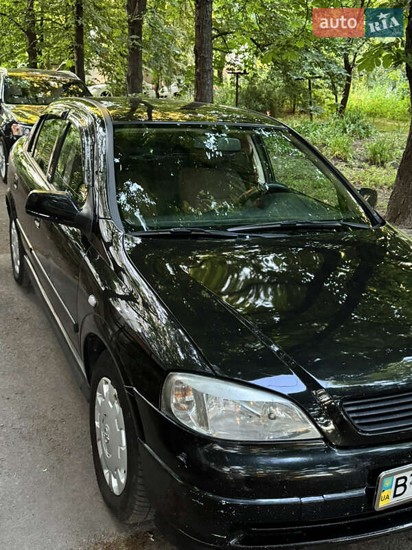 Седан Opel Astra 2006 в Києві