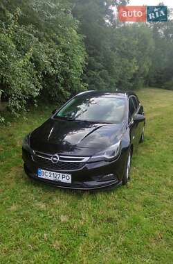 Универсал Opel Astra 2017 в Львове