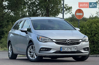 Універсал Opel Astra 2019 в Дрогобичі