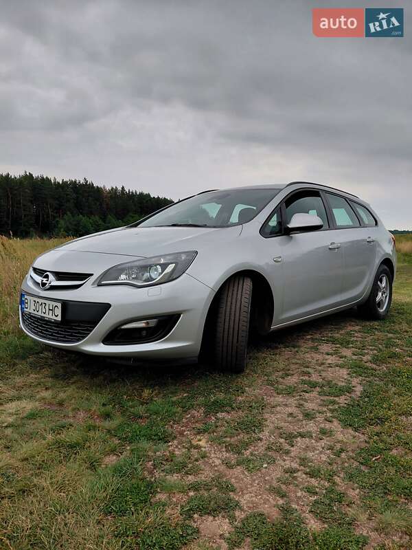 Универсал Opel Astra 2015 в Ахтырке фото 3 Универсал Opel Astra 2015 в Ахтырке