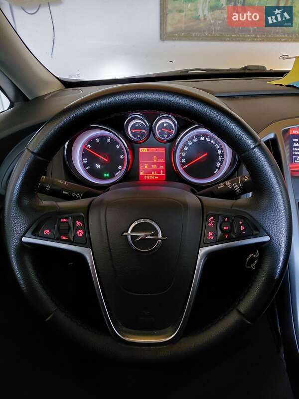 Универсал Opel Astra 2015 в Ахтырке фото 40 Универсал Opel Astra 2015 в Ахтырке