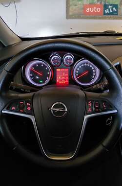 Универсал Opel Astra 2015 в 