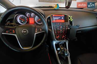 Универсал Opel Astra 2015 в 