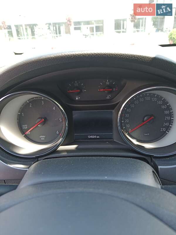 Универсал Opel Astra 2019 в Городке