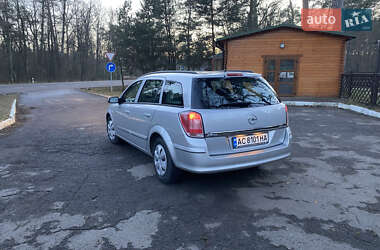 Универсал Opel Astra 2005 в 