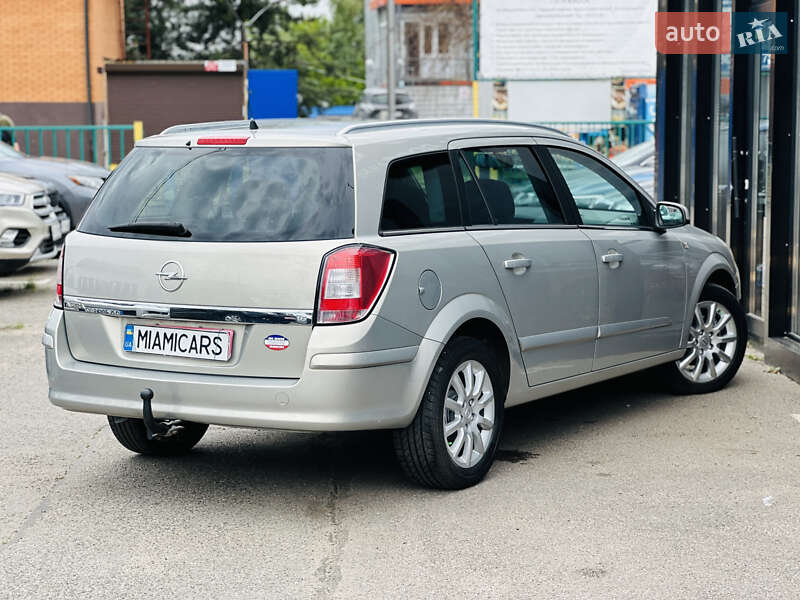 Універсал Opel Astra 2007 в Харкові