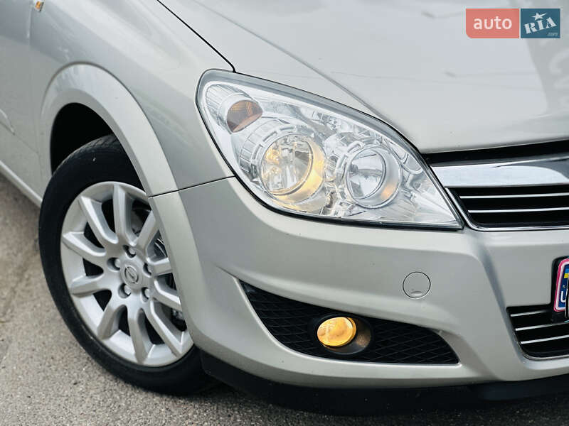 Універсал Opel Astra 2007 в Харкові