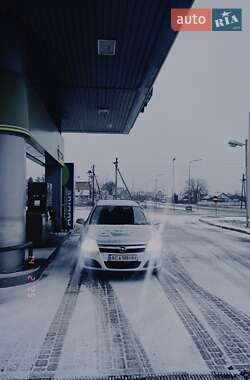 Универсал Opel Astra 2006 в 