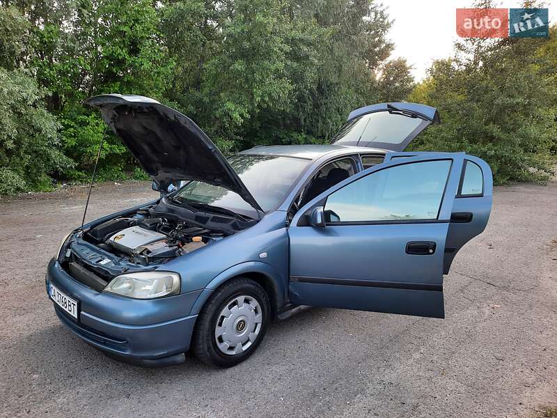 Хэтчбек Opel Astra 1999 в Черкассах